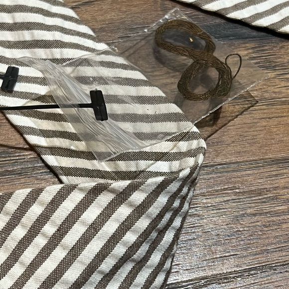 NWT BcbgMaxAzria Top Size Small - Picture 4 of 6